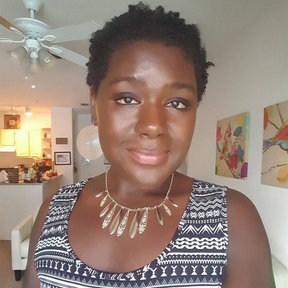 Meet your Posher, Delisa - Picture 1 of 1